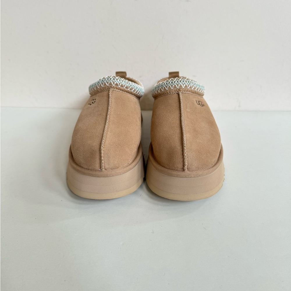 UGG WOMEN TAZZ SAND SHEARLING SUEDE PLATFORM SHOE US 7 - Picture 3 of 6